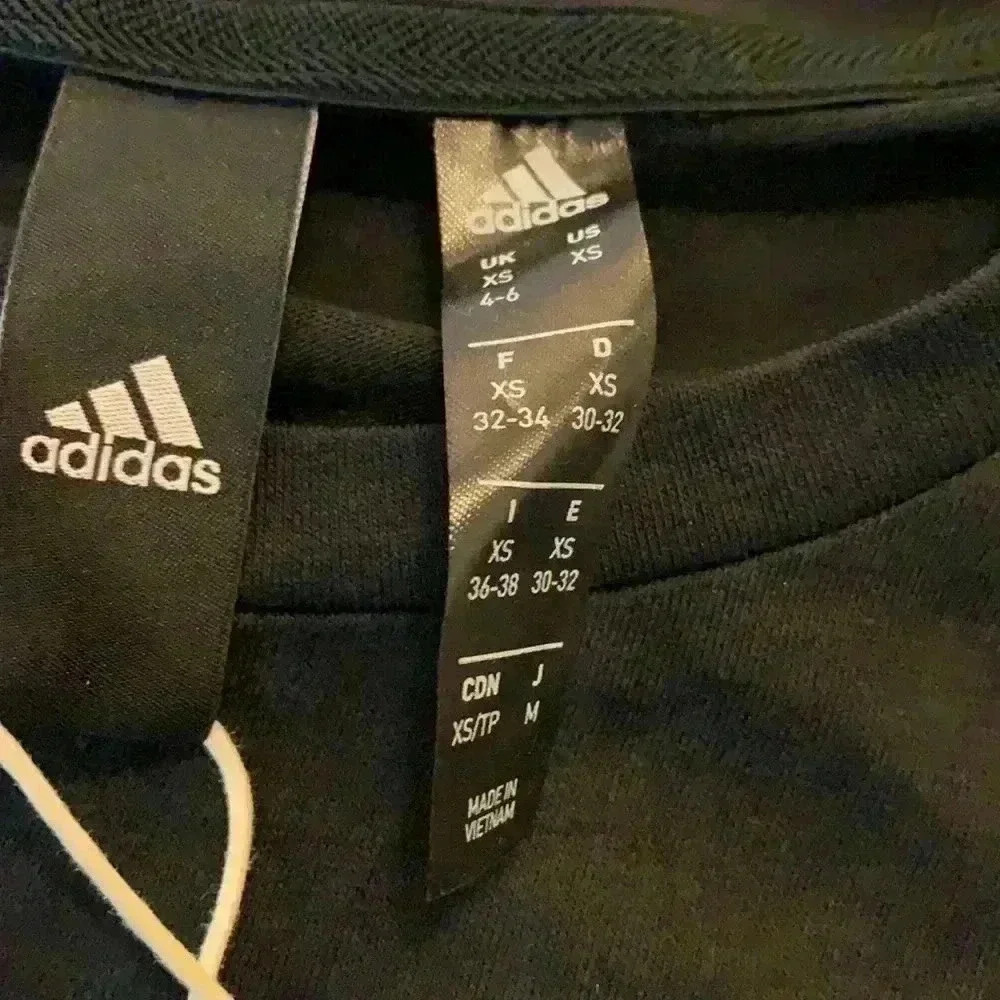Adidas - Picture 4 of 4
